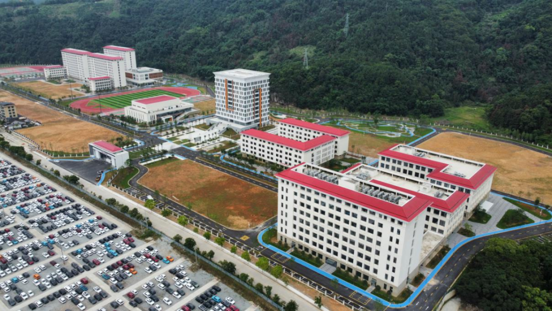 匠心筑民生！市國(guó)投公司下屬企業(yè)金誠(chéng)公司獲評(píng)“較好代建單位”